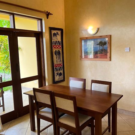 Flametree Beach Homes Diani Beach Esterno foto